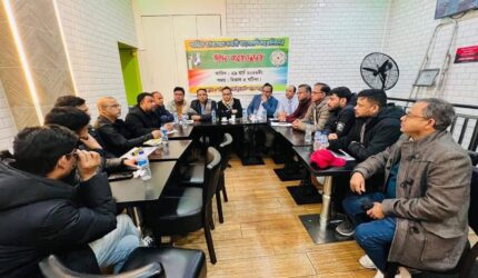 প্যারিসে প্রবাসী বাংলাদেশি সাংবাদিকদের ঈদ পুনর্মিলনী