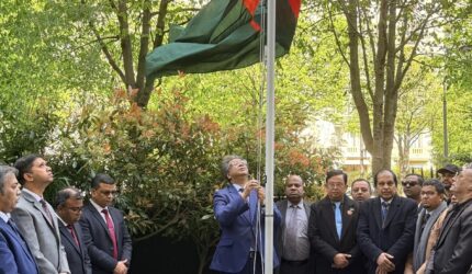 প্যারিসে যথাযোগ্য মর্যাদায় স্বাধীনতা ও জাতীয় দিবস উদযাপন