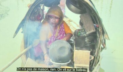 প্যারিসের পর্দায় বেদেদের ‘ভাসমান জীবন’