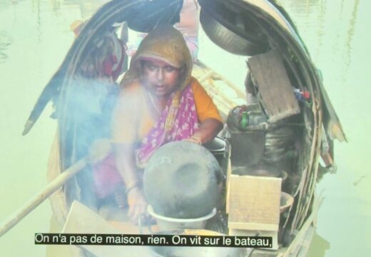 প্যারিসের পর্দায় বেদেদের ‘ভাসমান জীবন’