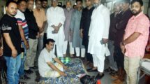 আহত ব্যবসায়ীর শয্যাপাশে দোকান মালিক সমিতি সিলেট জেলা শাখার নেতৃবৃন্দ