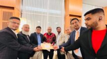 জেনেভায় প্রবাসী কল্যাণ মন্ত্রীর কাছে ফ্রান্স বিএনপির স্মারকলিপি